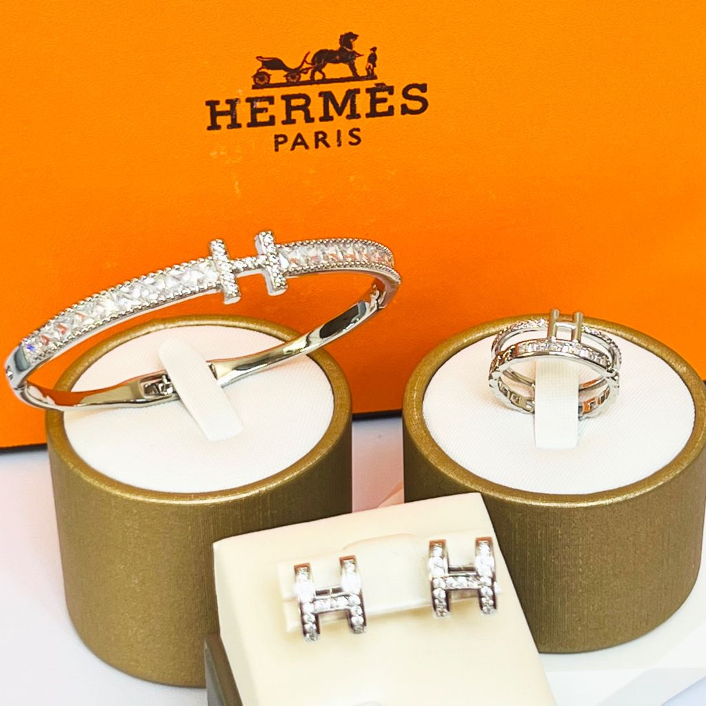  Bộ Trang Sức Hermes Trắng - Vòng Tay, Nhẫn & Bông Tai Pha Lê (AB) 