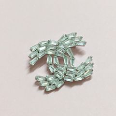  Cài Áo Nam, Nữ - Chanel Lưới Size To Màu Trắng Pha Lê (AJ) 