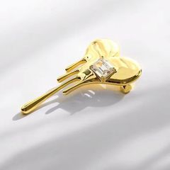  Cài Áo Nam, Nữ - Trái Tim Vàng Pha Lê Trắng Cá Tính 