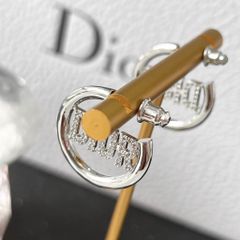  Bông Tai Dior Màu Trắng Pha Lê (AO) 