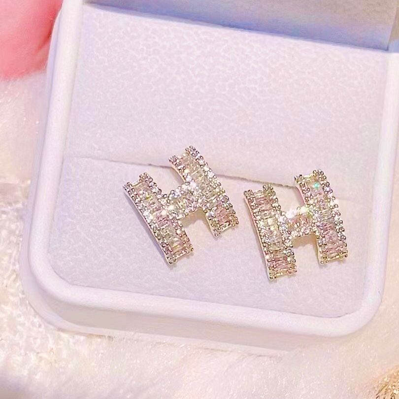  Bông Tai Hermes Màu Vàng Pha Lê Trắng (AH) 