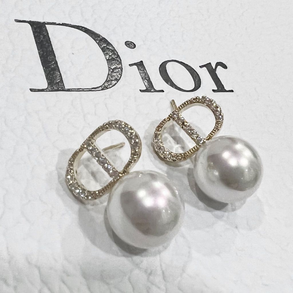  Bông Tai Dior Màu Vàng Ngọc Trai & Pha Lê Trắng (AR) 