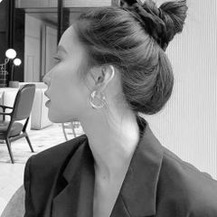  Bông Tai Khoen Tròn Xoắn Màu Trắng Cá Tính (BG) 