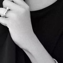  Nhẫn Nữ Cao Cấp - Cục Tạ Pha Lê Trắng Cá Tính 