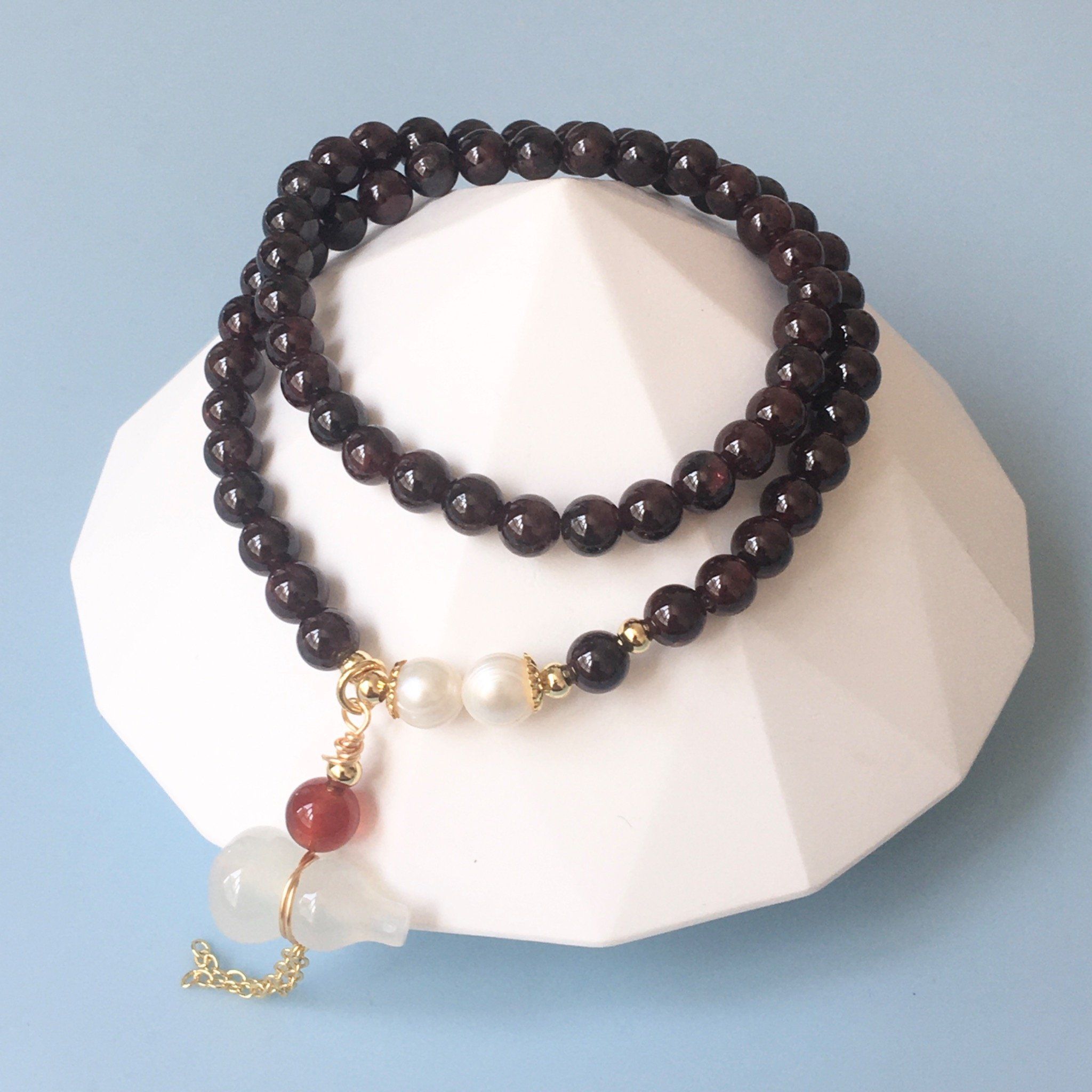  Vòng Đá Phong Thuỷ Cao Cấp - 2 Vòng Hồ Lô Mã Não, Ngọc Trai Nước Ngọt, Đá Garnet Tự Nhiên 