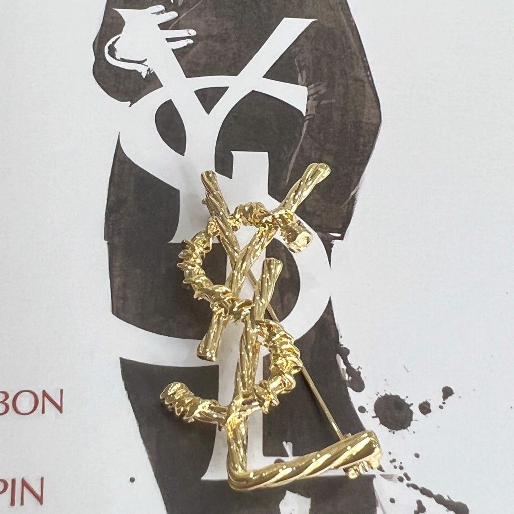  Cài Áo Nam, Nữ - YSL Màu Vàng Bản Nhỏ Phong Cách Cá Tính (AP) 