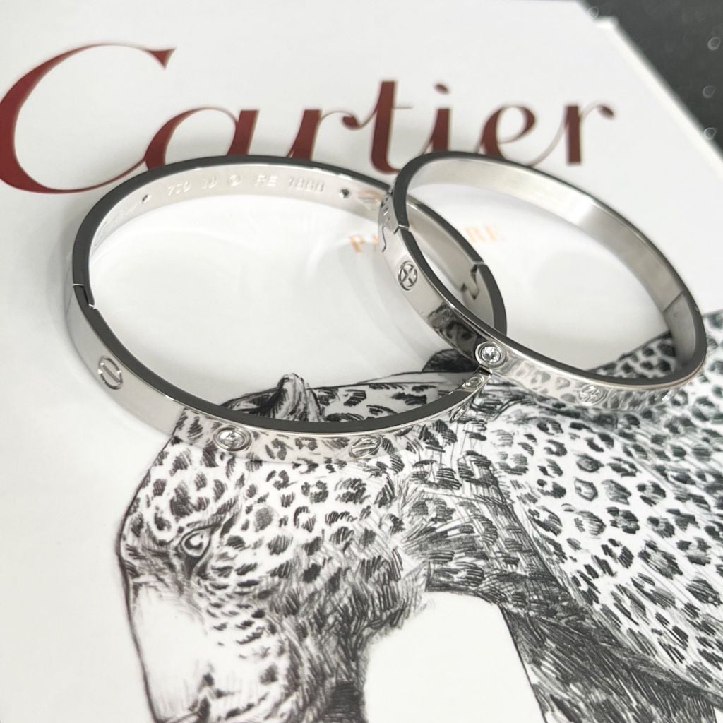  Vòng Tay Cặp Đôi Tình Yêu - Cartier Màu Trắng Titan Cao Cấp Pha Lê (AB) 