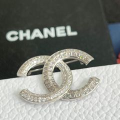  Cài Áo Nam, Nữ - Chanel Màu Trắng Pha Lê (CU) 