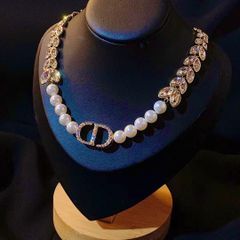  Dây Chuyền Ngắn - Dior Choker Màu Vàng Ngọc Trai & Pha Lê Màu Trắng Quý Phái (AG) 