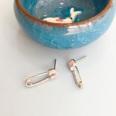  Bông Tai Cây Kim Tâm Pha Lê Hồng (AG) 