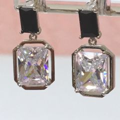  Bông Tai Chữ Nhật Màu Trắng Pha Lê Trắng Đen (AG) 