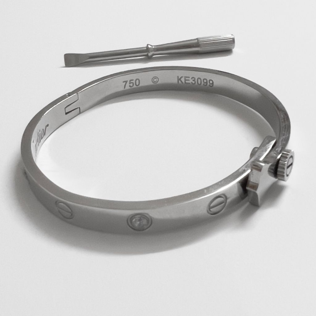  Vòng Tay TiTan Cao Cấp - Cây Đinh Cartier & Tua Vít Màu Trắng Pha Lê (AG) 