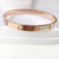  Vòng Tay Nam, Nữ TiTan Cao Cấp - Cartier Màu Vàng Hồng Pha Lê Trắng (AH) 