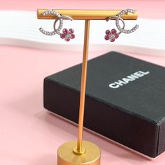  Bông Tai Chanel Cánh Hoa Bản To Màu Trắng Ngọc Trai & Pha Lê Hồng (CL) 