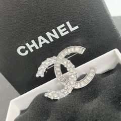  Cài Áo Nam, Nữ - Chanel Màu Trắng Pha Lê (CS) 