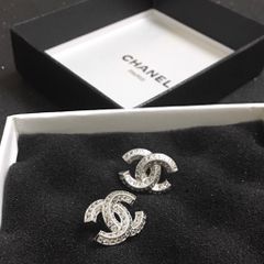  Bông Tai Chanel Bản To Màu Trắng Pha Lê (AU) 