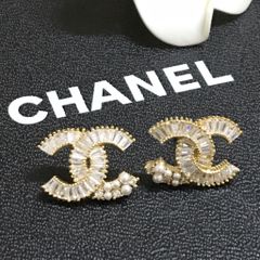  Bông Tai Chanel Màu Vàng Ngọc Trai & Pha Lê Trắng (AR) 