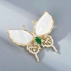  Cài Áo Con Bướm Vỏ Trai Tự Nhiên & Pha Lê Xanh 
