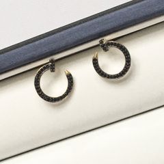  Bông Tai Cartier Cây Đinh Màu Vàng Pha Lê Đen Cá Tính (AD) 