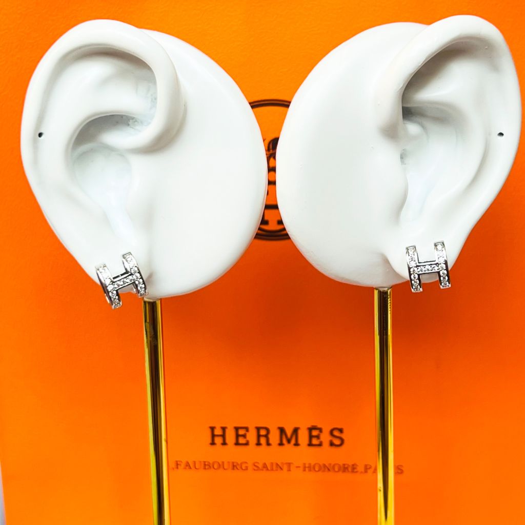  Bông Tai Hermes Màu Trắng Pha Lê (AG) 