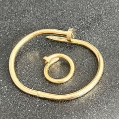  Bộ Trang Sức Cây Đinh Cartier Titan Cao Cấp - Vòng Tay & Nhẫn Màu Vàng Pha Lê (AB) 