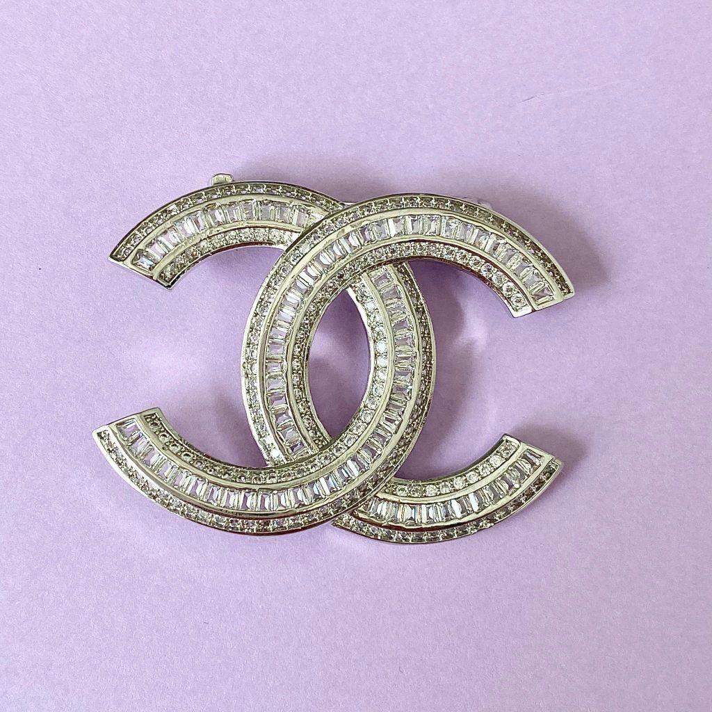  Cài Áo Nam, Nữ - Chanel Màu Trắng Pha Lê (BR) 