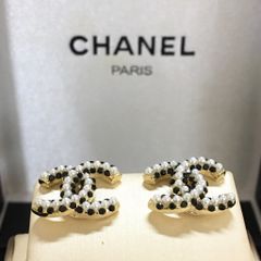  Bông Tai Chanel Màu Vàng Ngọc Trai & Pha Lê Đen (BF) 