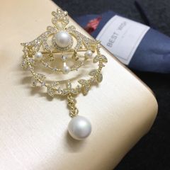  Cài Áo & Mặt Dây Chuyền - Vương Miện Ngọc Trai Nước Ngọt Tự Nhiên & Pha Lê Trắng 