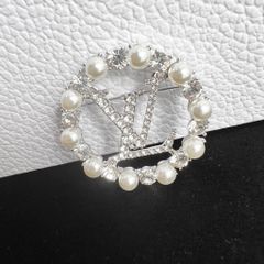  Cài Áo Nam, Nữ - LV Màu Trắng Ngọc Trai & Pha Lê (AC) 