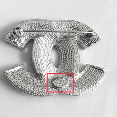  Cài Áo Nam, Nữ - Chanel Màu Trắng Pha Lê (CD) 