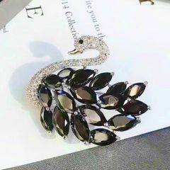  Cài Áo Con Thiên Nga Pha Lê Trắng Đen (AL) 