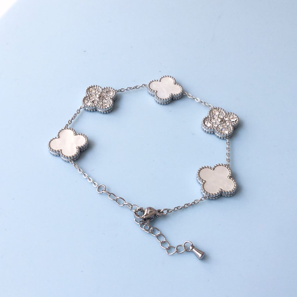  Bộ Trang Sức Cỏ 4 Lá May Mắn - Vòng Tay & Bông Tai Màu Trắng Pha Lê (AI) 