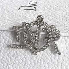  Cài Áo Nam, Nữ - Dior Màu Trắng Pha Lê (AU) 