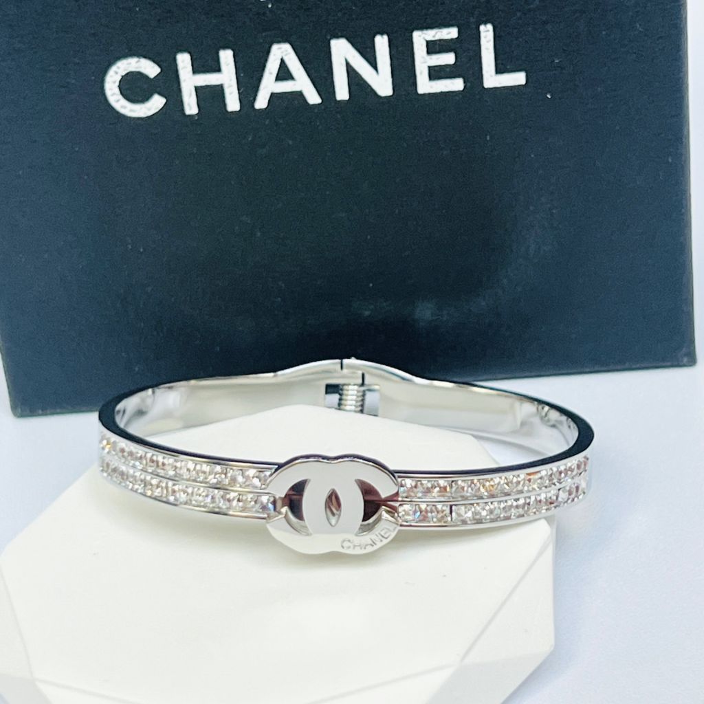  Vòng Tay TiTan Cao Cấp - Chanel Màu Trắng Pha Lê (AE) 