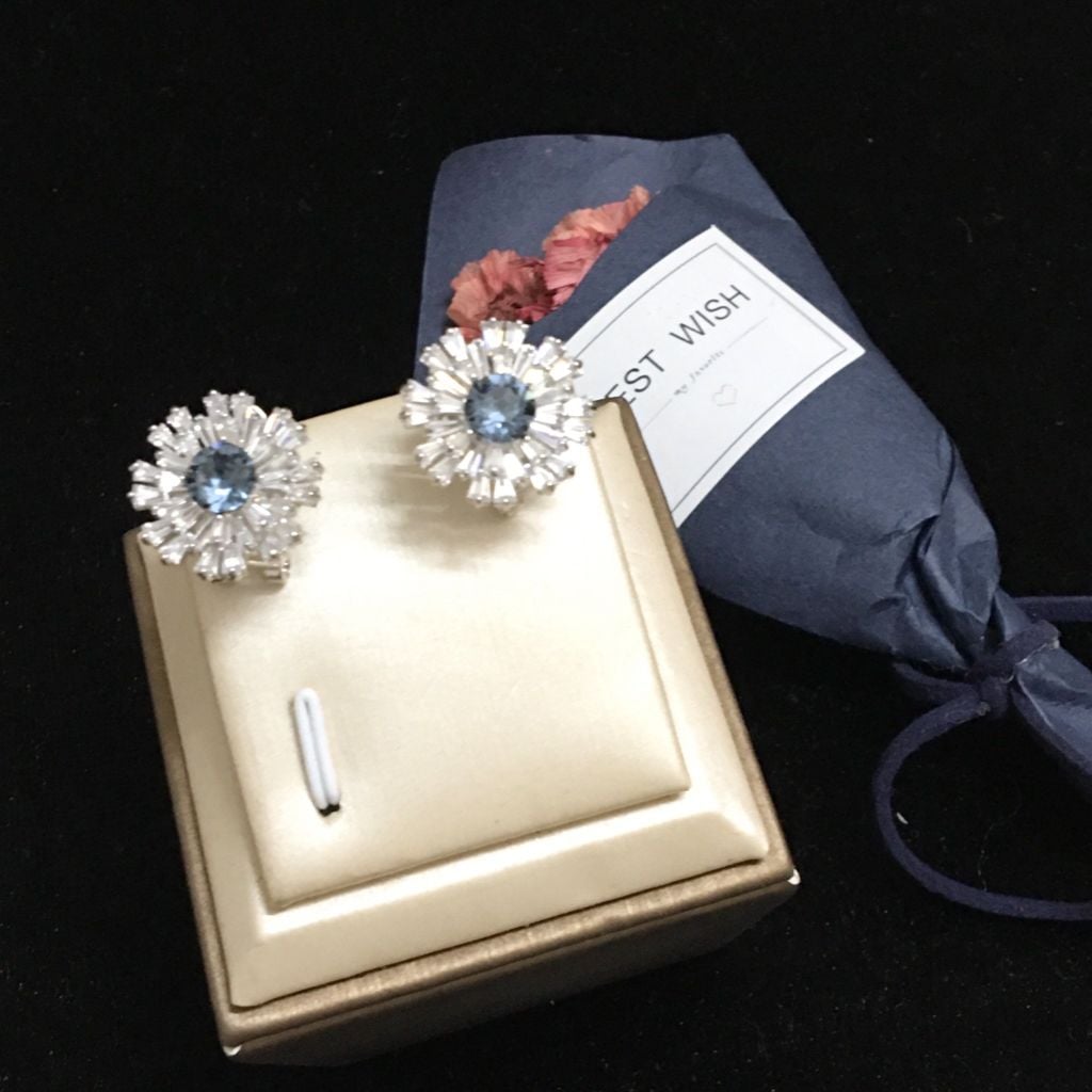  Bông Tai Cánh Hoa Pha Lê Xanh Bích & Trắng Sang Trọng (BE) 