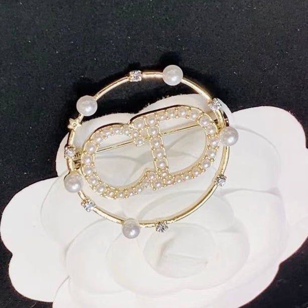  Cài Áo Nam, Nữ - Dior Màu Vàng Ngọc Trai & Pha Lê Trắng (BT) 