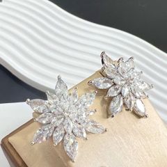  Bông Tai Hoa Hướng Dương Bản To Pha Lê Trắng Sang Trọng (BM) 