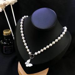  Dây Chuyền Ngắn - Choker Con Bướm Vàng Vỏ Trai Nước Ngọt & Pha Lê, Ngọc Trai Trắng Tinh Tế 