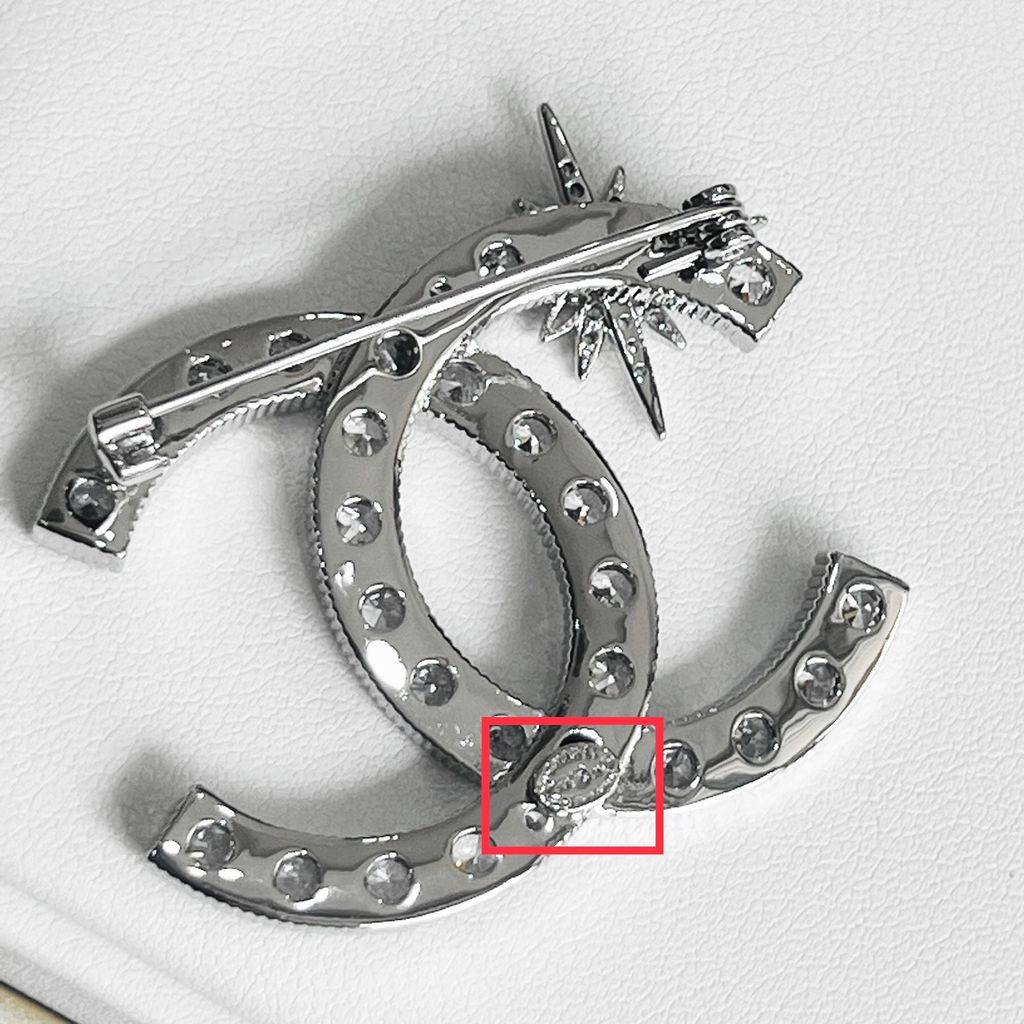  Cài Áo Chanel & Ngôi Sao Màu Trắng Pha Lê (DA) 