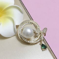  Cài Áo Chiếc Nơ Và Giọt Nước Pha Lê Xanh & Ngọc Trai (AI) 