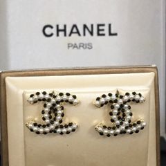  Bông Tai Chanel Màu Vàng Ngọc Trai & Pha Lê Đen (BF) 