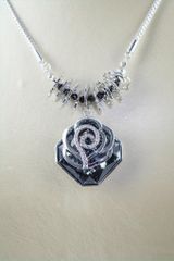  Dây Chuyền Ngắn - Hoa Hồng Pha Lê Xanh (AS) 