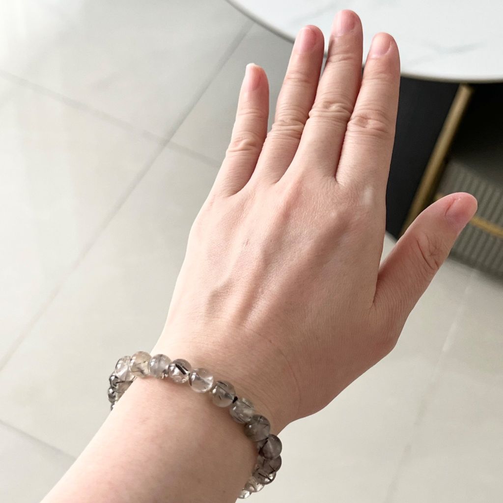  Vòng Tay Phong Thuỷ Cao Cấp - Đá Thạch Anh Tóc Đen 9mm Tự Nhiên (AB) 