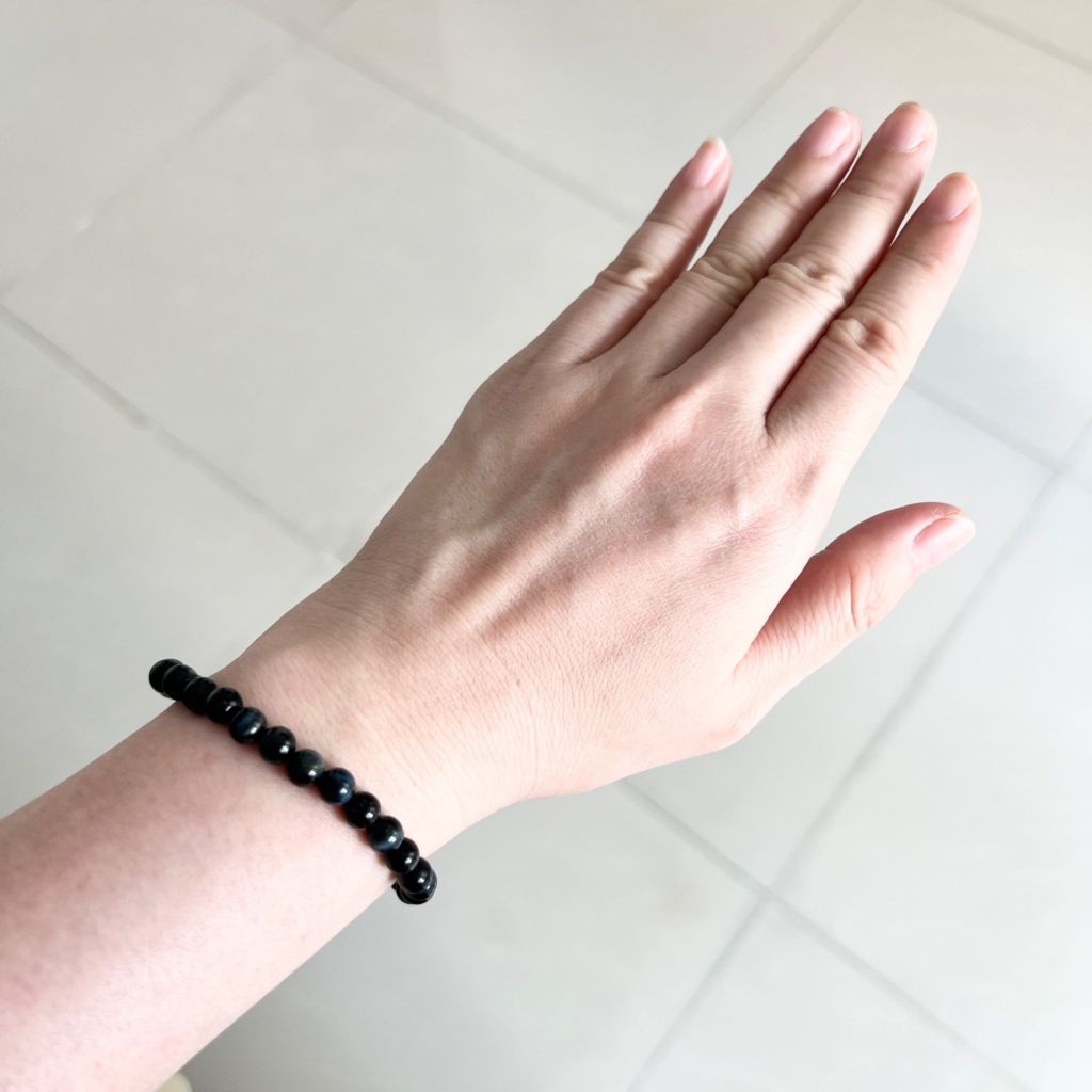  Vòng Tay Phong Thuỷ Cao Cấp - Đá Mắt Hổ Xanh Đen 6mm Tự Nhiên (AD) 