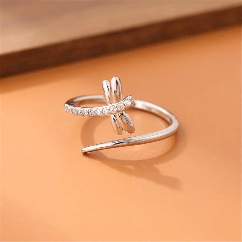  Bộ Trang Sức Bạc Cao Cấp - Dây Chuyền & Nhẫn Con Chuồn Chuồn Pha Lê Trắng 
