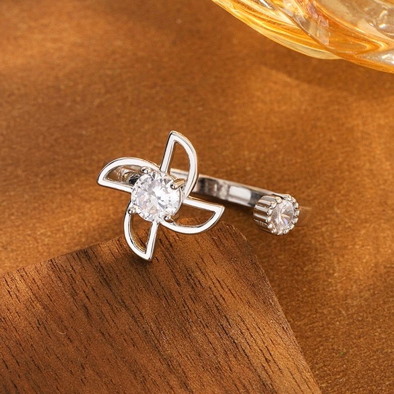  Bộ Trang Sức Bạc Cao Cấp - Dây Chuyền & Nhẫn Chong Chóng May Mắn Pha Lê Trắng 