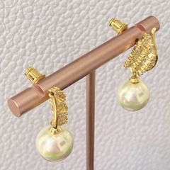  Bông Tai Đôi Cánh Thiên Thần Màu Vàng Ngọc Trai & Pha Lê Trắng (AO) 