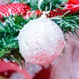  Bộ châu bống hoa văn kim tuyến trang trí Noel 