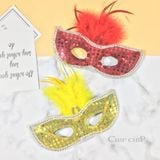  Mặt nạ Halloween khuyết lông vũ giữa 