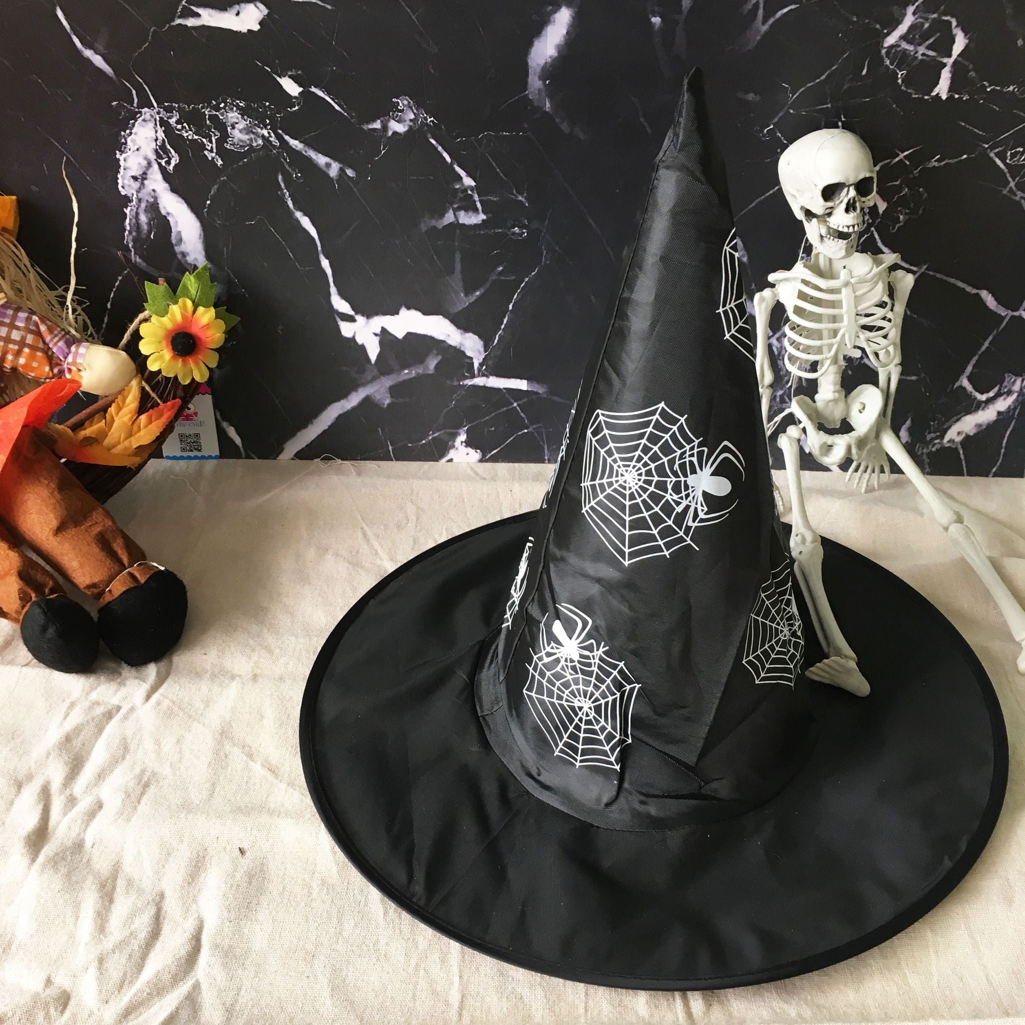  nón phù thủy đen mạng nhện trắng 